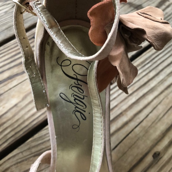 Fergie Corsage Open Toe Strappy Platform Sandal 10 - Picture 4 of 8